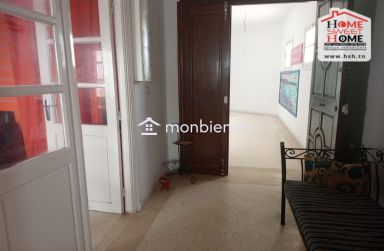 Fonds Mistral à Vendre à L'aéroport