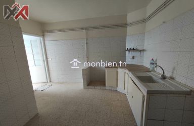 A vendre Appartement à El Mourouj 5 - à 2 minutes de station terminus métro.
