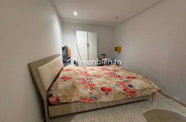 une maison située au 2ème étage à El Omrane Supérieur,