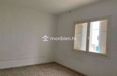 un appartement S+2 situé a u 4ᵉ étage à Cité Ennozha