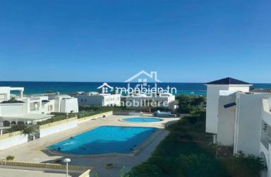 Offrez-vous des vacances de rêve dans un appartement pied dans l’eau à Hammamet Nord !