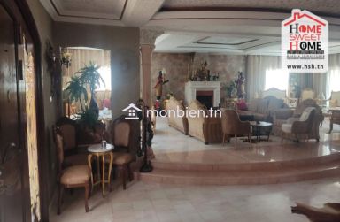 Villa Azordi à Louer à Gammarth