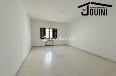 Villa 1000 m2 A Ariana Borj Louzir
