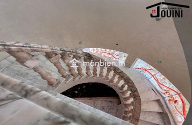 Villa De Prestige 550 M² Au Bardo