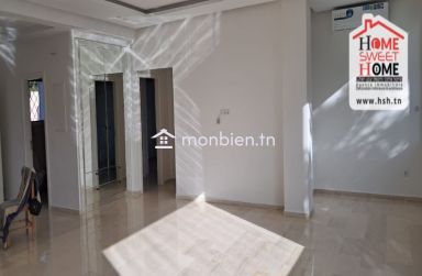 Villa Émeraude Noire à Vendre à Carthage Hannibal