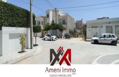 A vendre Lot de terrain nu 210 m² à Cité El Hidhab.