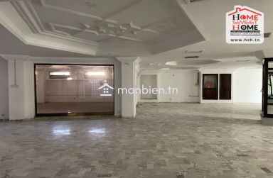 Local Zimbra à Louer à Tunis