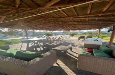 Une villa toute neuve avec piscine à vendre à Hammamet Sud