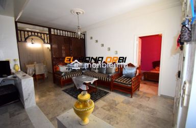À vendre, rez-de-chaussée avec studio indépendant
