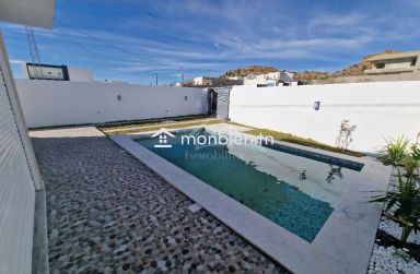 Une villa toute neuve avec piscine à vendre à Hammamet Sud 51355351