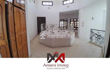 à vendre villa style américain à El Mourouj 3.