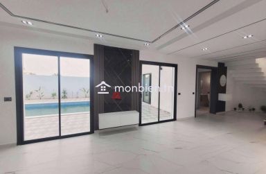 VILLA NEUVE AVEC TITRE BLEU À TEZDAINE DJERBA ZA