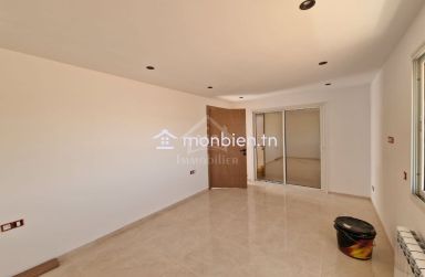 Un duplex S+5 avec piscine à Hammamet Sud à vendre 51355351