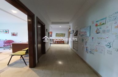 *À Louer – Bureau Haut Standing Hall + 3