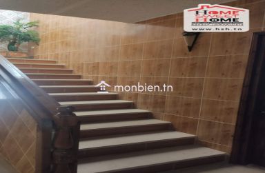 Villa Azordi à Louer à Gammarth