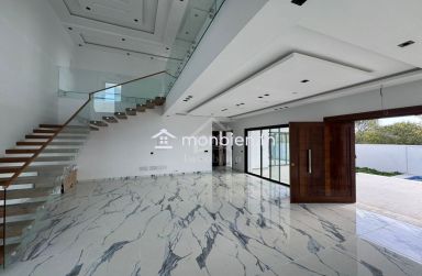 Villa S+4 toute neuve avec piscine à Hammamet Zone Craxi à vendre 51355351