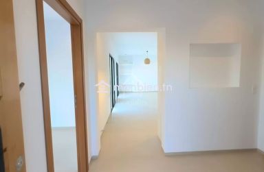 Villa avec jardin et piscine à vendre à Hammamet Sud51355351