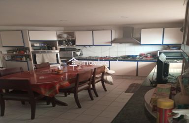 a vendre une villa situé a Manzah 5 en face mosquée.