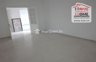 Etage de Villa S3 Phirouza à Vendre au Kram